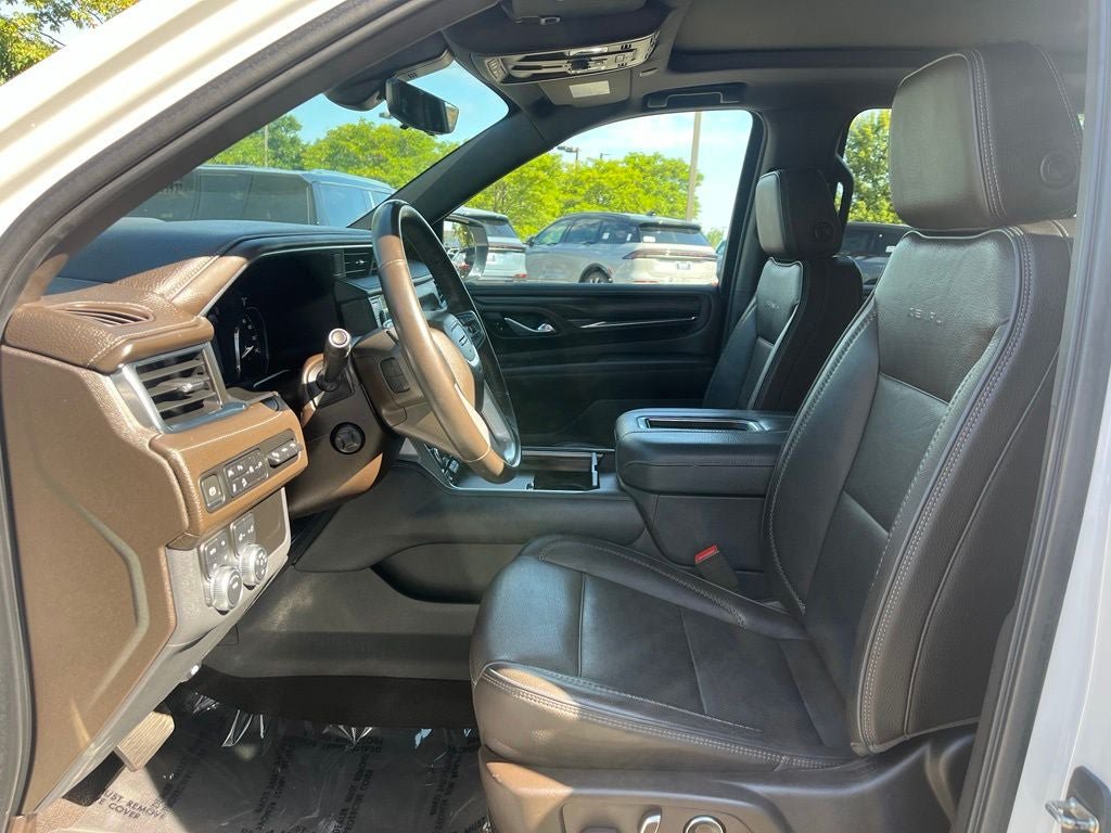 Used 2021 GMC Yukon XL Denali w/ Denali Premium Package AWD/4WD image 23