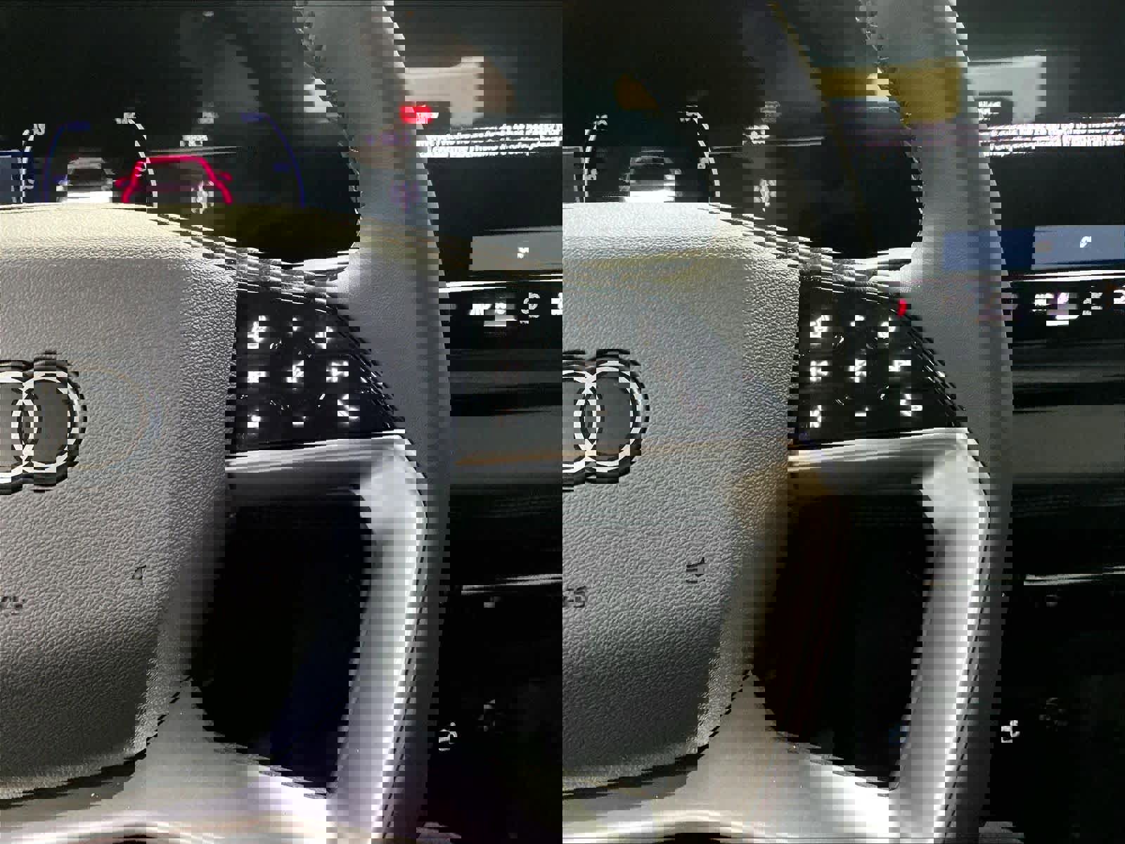 Used 2025 Audi Q6 e-tron Premium w/ Convenience Package image 16