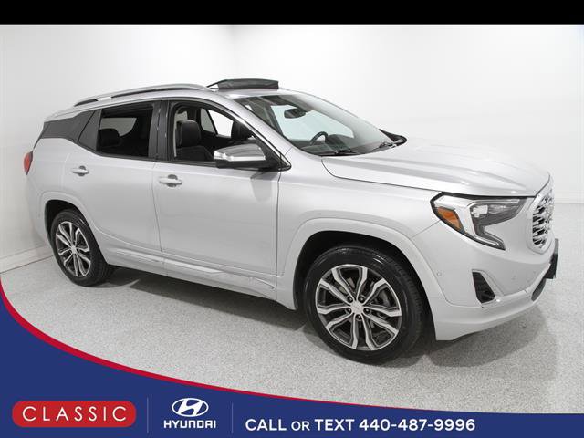 Used 2020 GMC Terrain Denali w/ Denali Premium Package image 1
