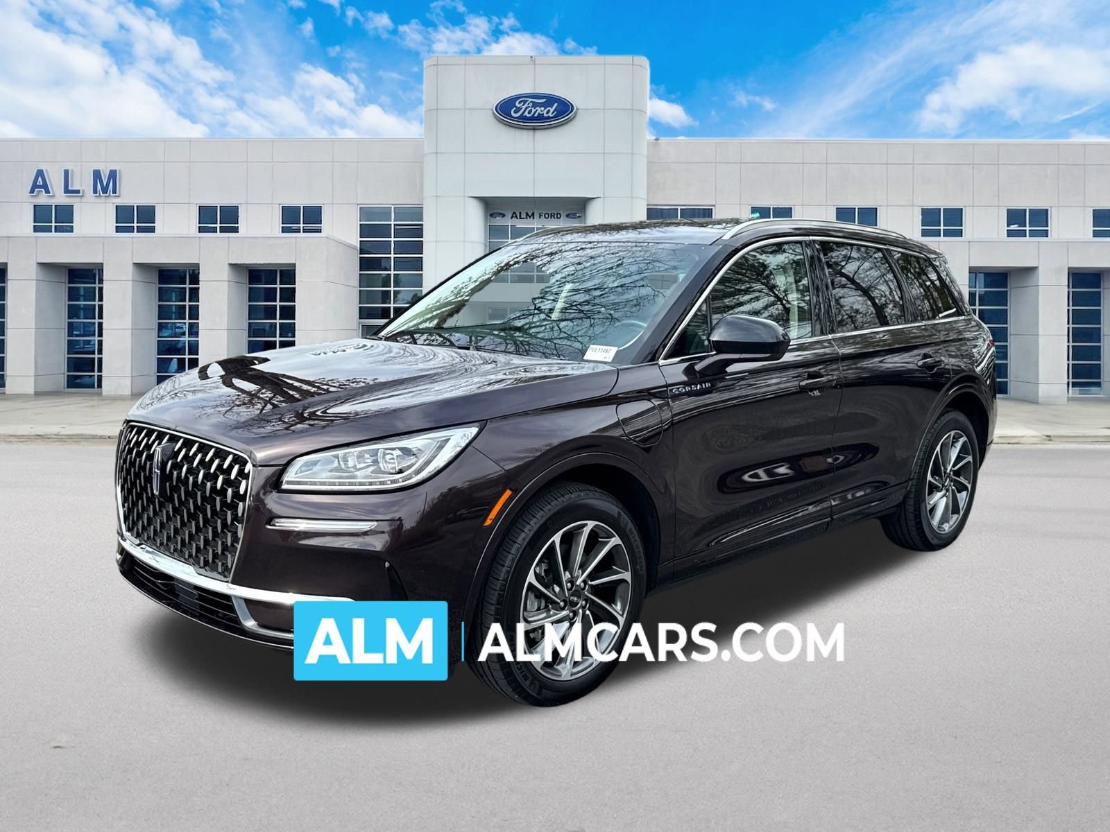 Used 2023 Lincoln Corsair Grand Touring video 1