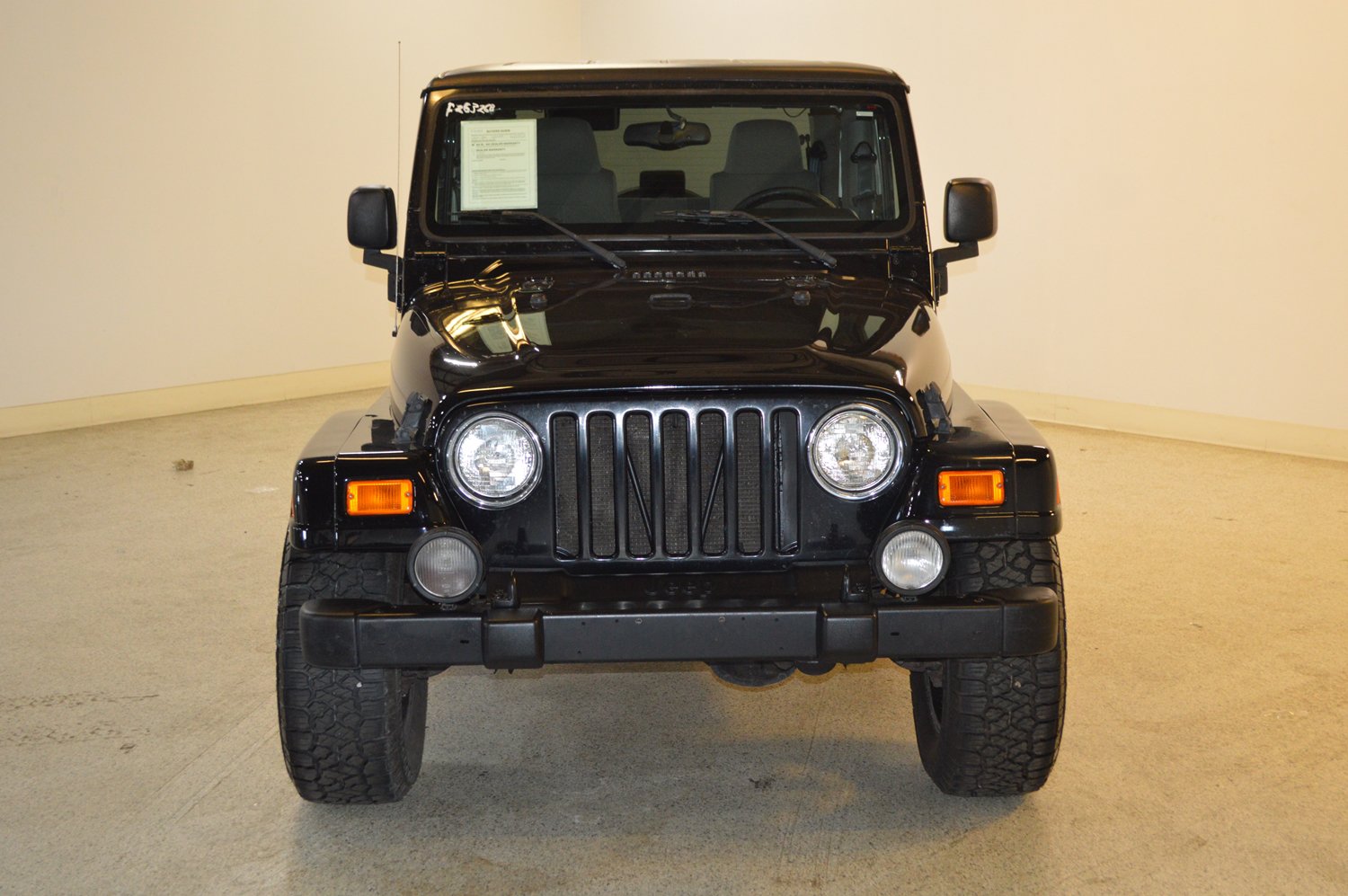 Used 2004 Jeep Wrangler Sahara w/ Dual Top Group AWD/4WD image 8