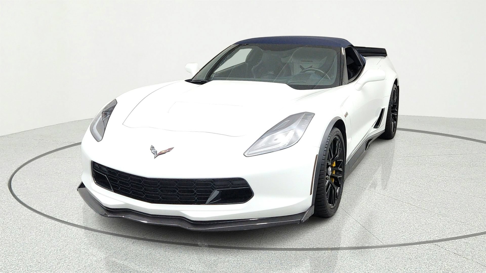 Used 2015 Chevrolet Corvette Z06 w/ 3LZ Preferred Equipment Group RWD image 8