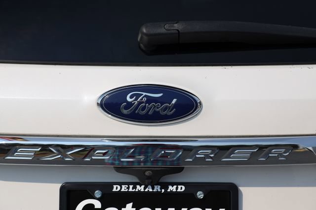 Used 2019 Ford Explorer Limited w/ Class III Trailer Tow Package image 51