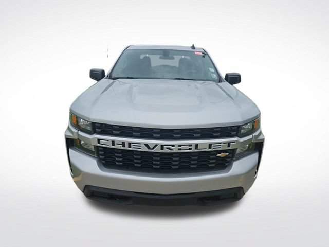 Used 2020 Chevrolet Silverado 1500 Custom w/ Custom Value Package RWD image 2