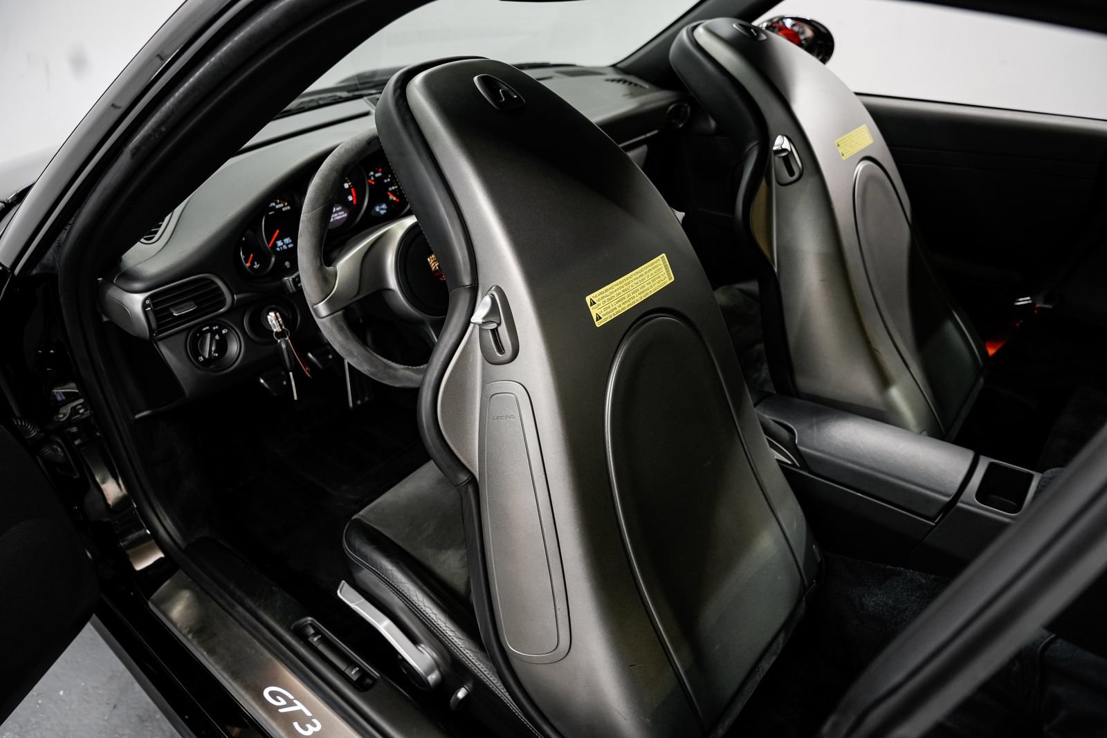 Used 2010 Porsche 911 GT3 RWD image 18