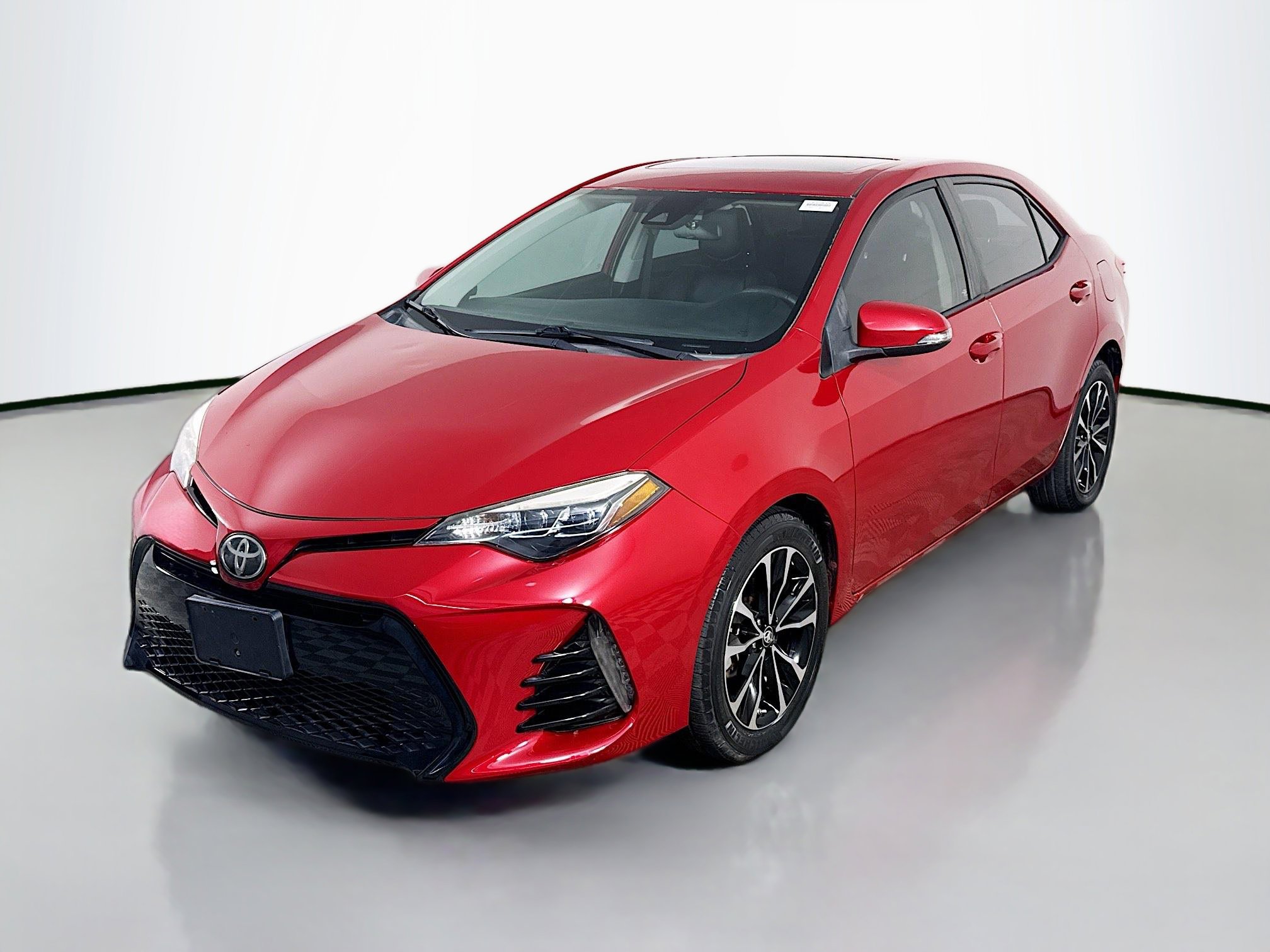 Used 2017 Toyota Corolla XSE image 4