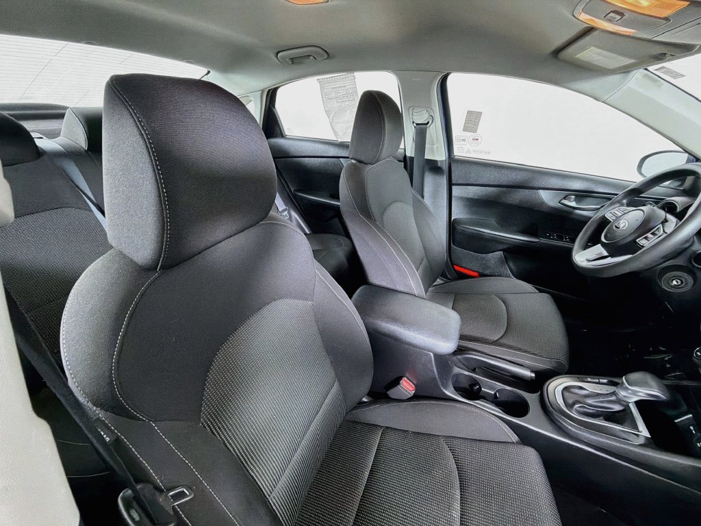 Used 2019 Kia Forte LXS FWD image 25