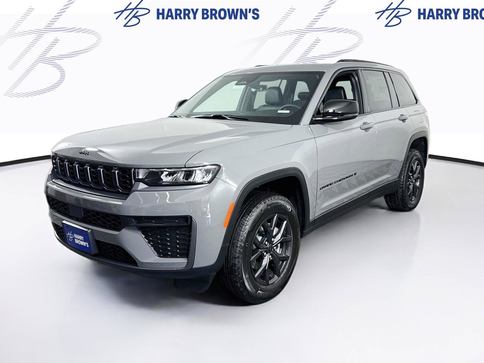 New 2027 Jeep Grand Cherokee Altitude AWD/4WD image 1