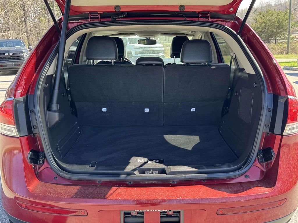 Used 2013 Lincoln MKX AWD image 16