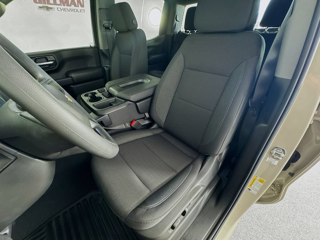 New 2026 Chevrolet Silverado 1500 Custom RWD image 12