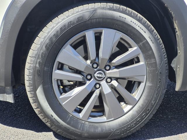 Used 2025 Nissan Pathfinder SV AWD/4WD image 7