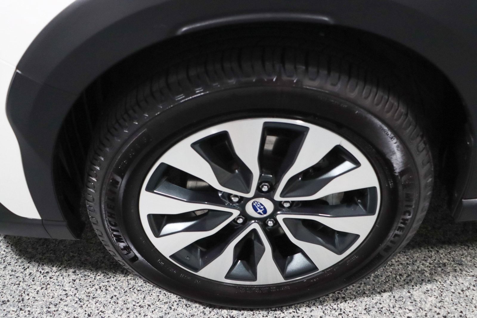 Used 2023 Subaru Outback Limited AWD/4WD image 11