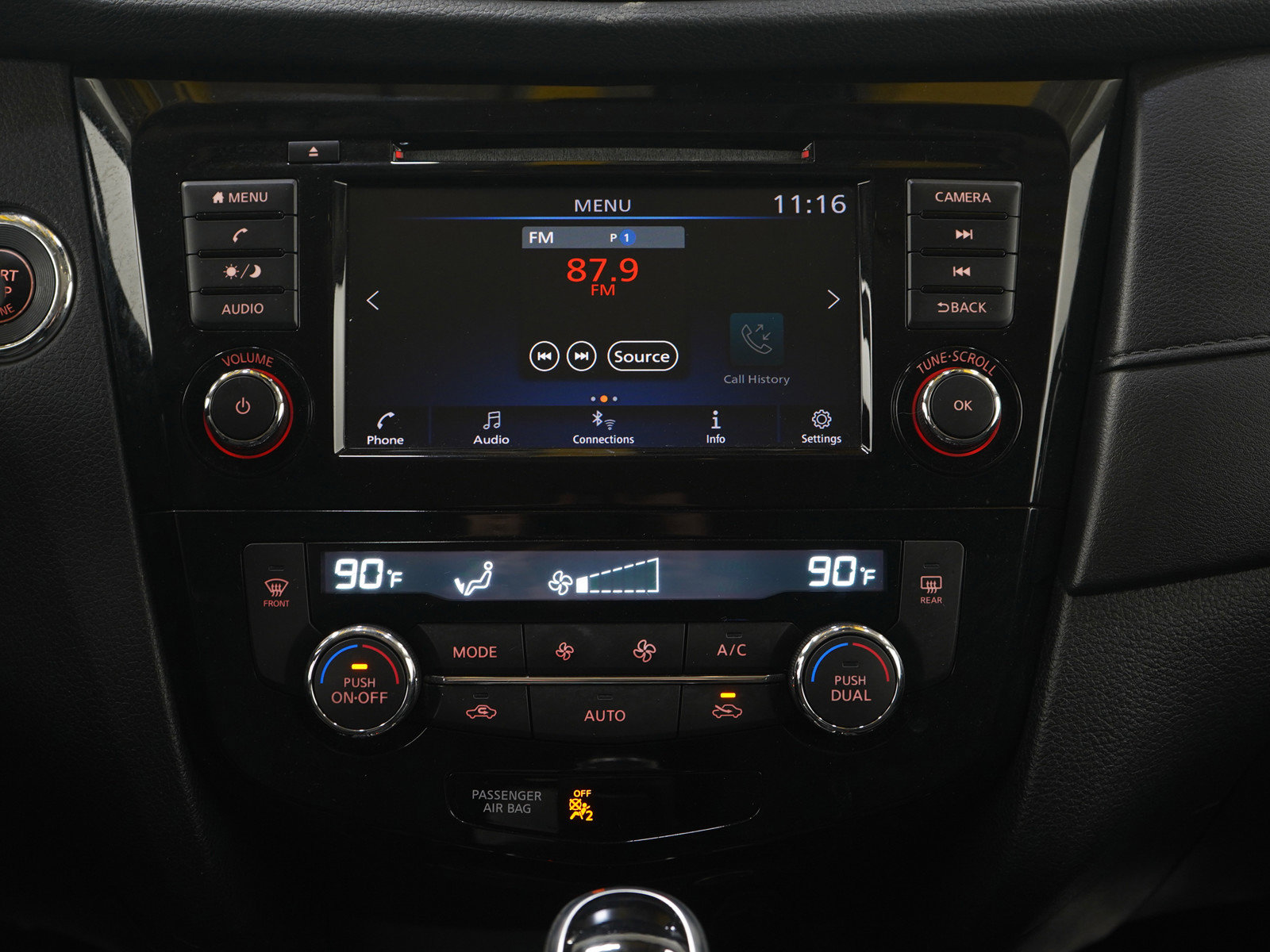 Used 2020 Nissan Rogue SV image 18