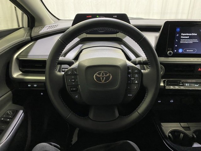 Used 2023 Toyota Prius LE image 16