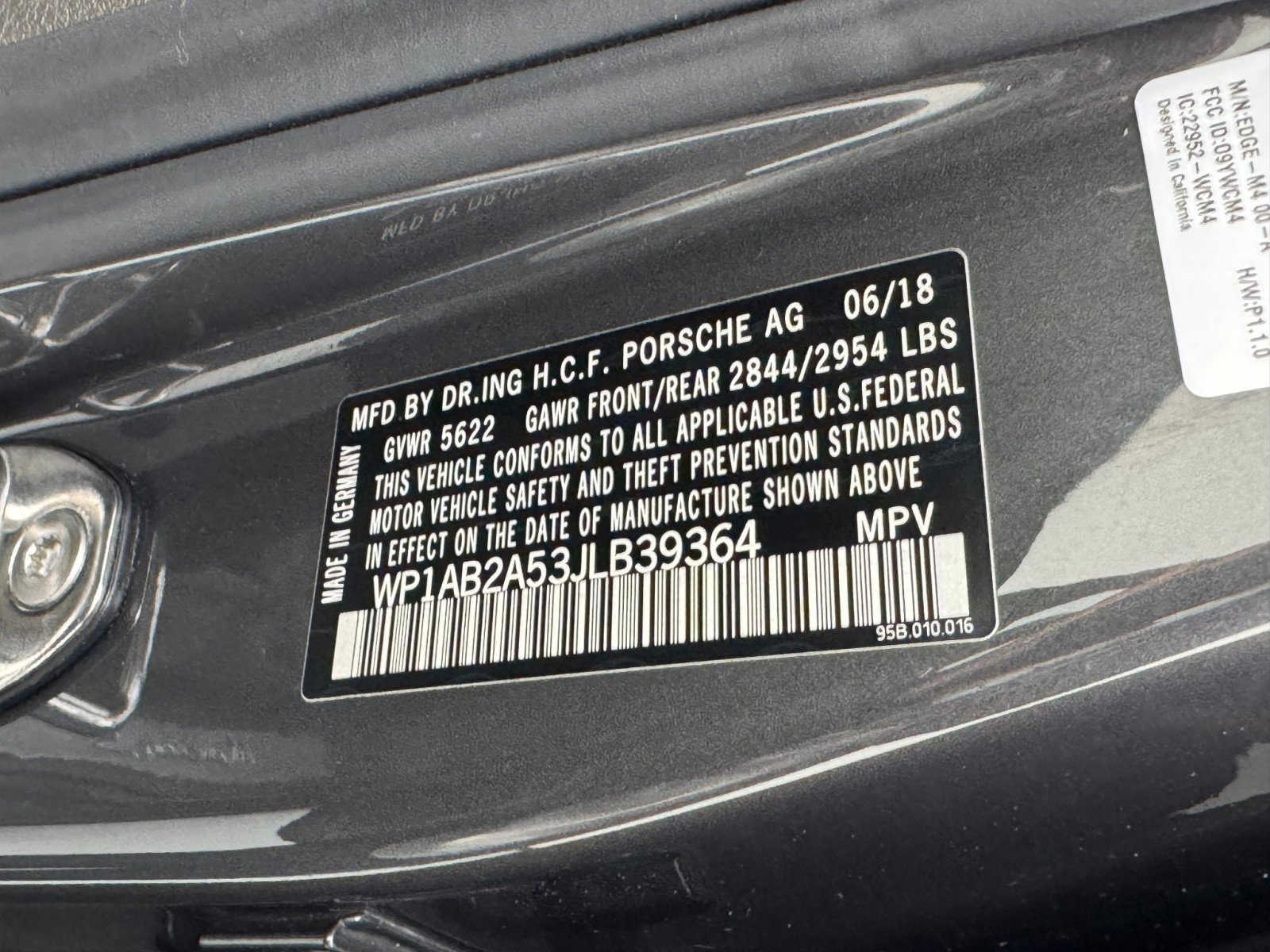 Used 2018 Porsche Macan S image 42