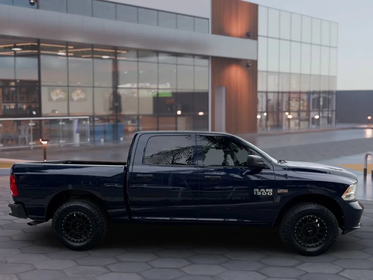 Used 2018 RAM 1500 Express w/ Express Value Package RWD image 7