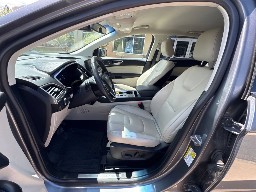 Used 2021 Ford Edge Titanium w/ Cargo Accessory Package AWD/4WD image 27