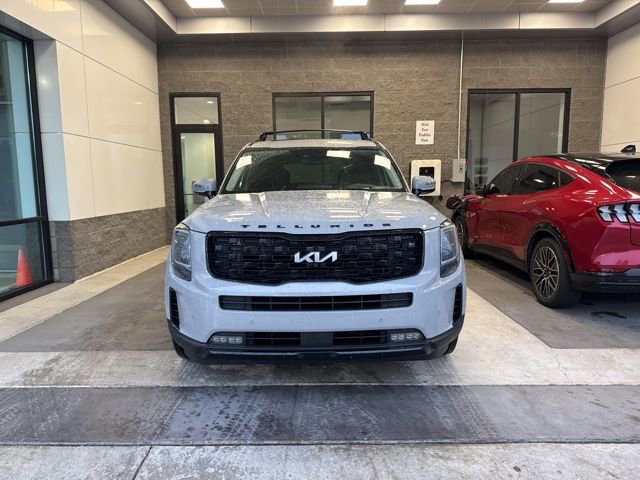Certified 2022 Kia Telluride SX w/ SX Prestige Package AWD/4WD image 9