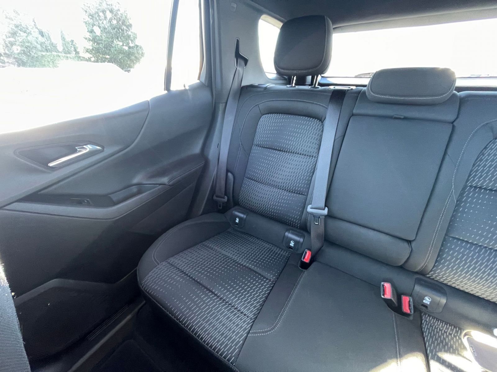 Used 2025 Chevrolet Equinox LT image 39