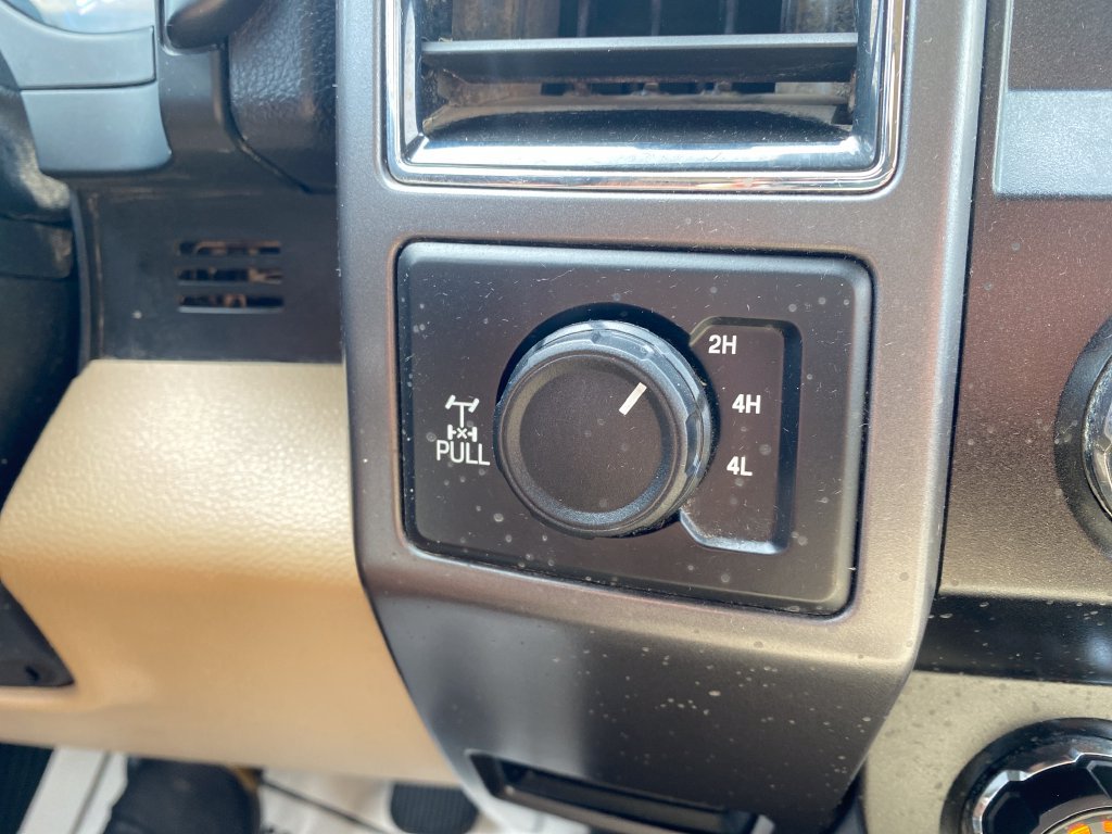 Used 2020 Ford F150 XLT w/ Equipment Group 302A Luxury AWD/4WD image 34