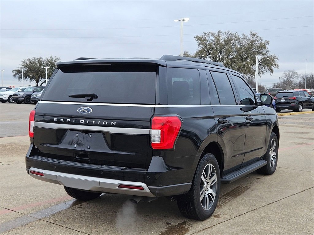 Used 2024 Ford Expedition XLT image 8