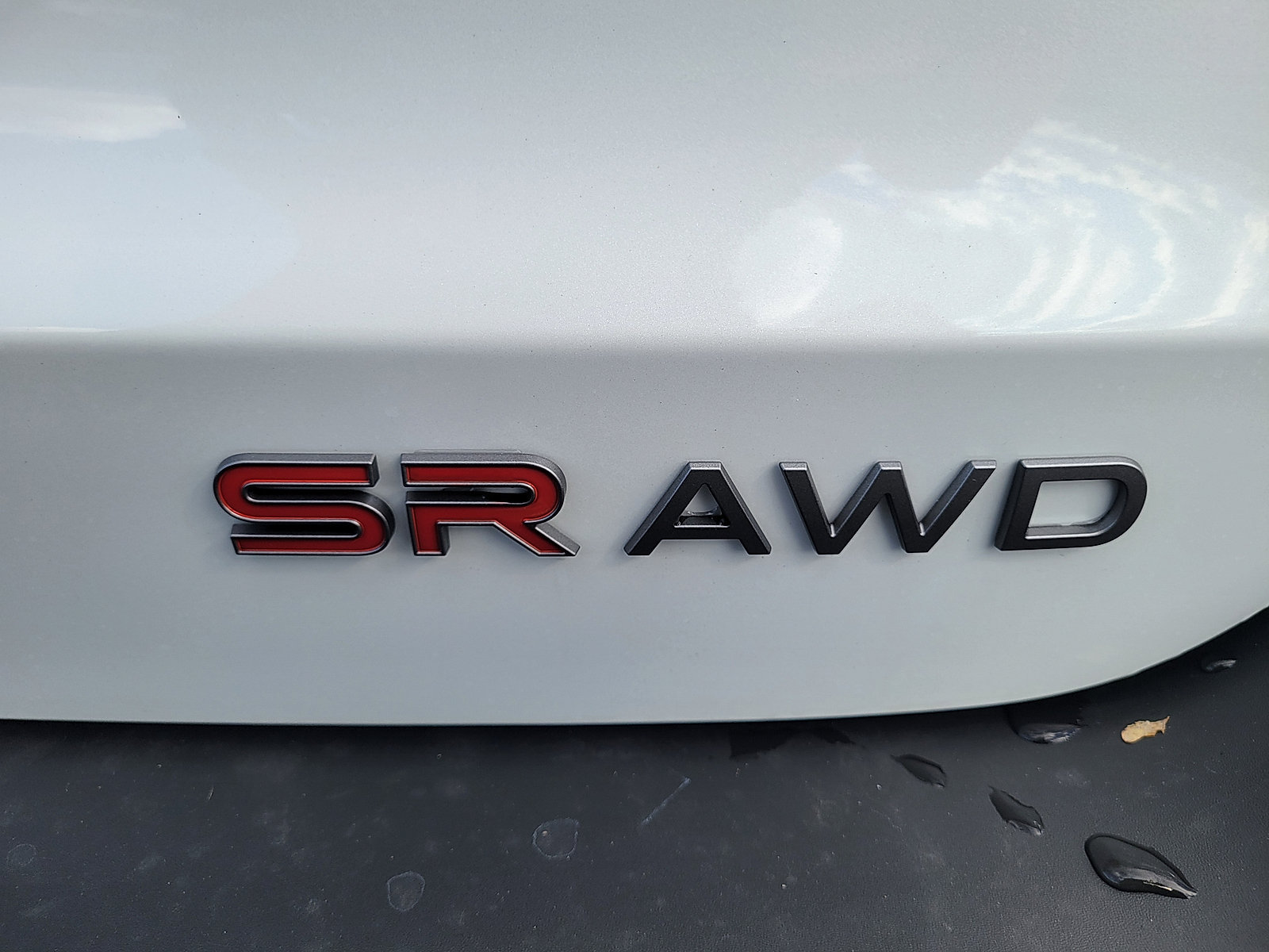 New 2026 Nissan Kicks SR AWD/4WD image 9