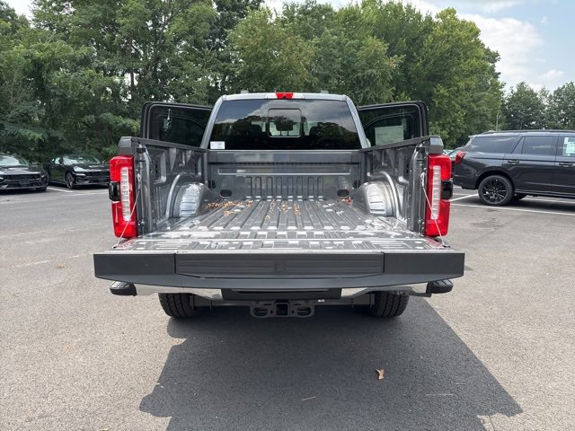 New 2025 Ford F250 Lariat w/ Chrome Package image 27