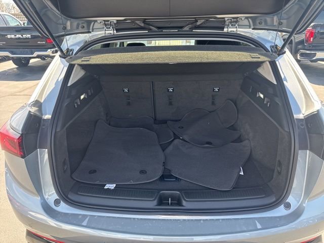 Used 2025 Buick Envision Sport Touring image 5