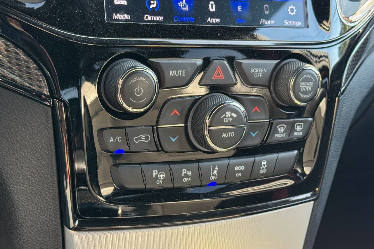 Used 2020 Jeep Grand Cherokee Trackhawk image 32