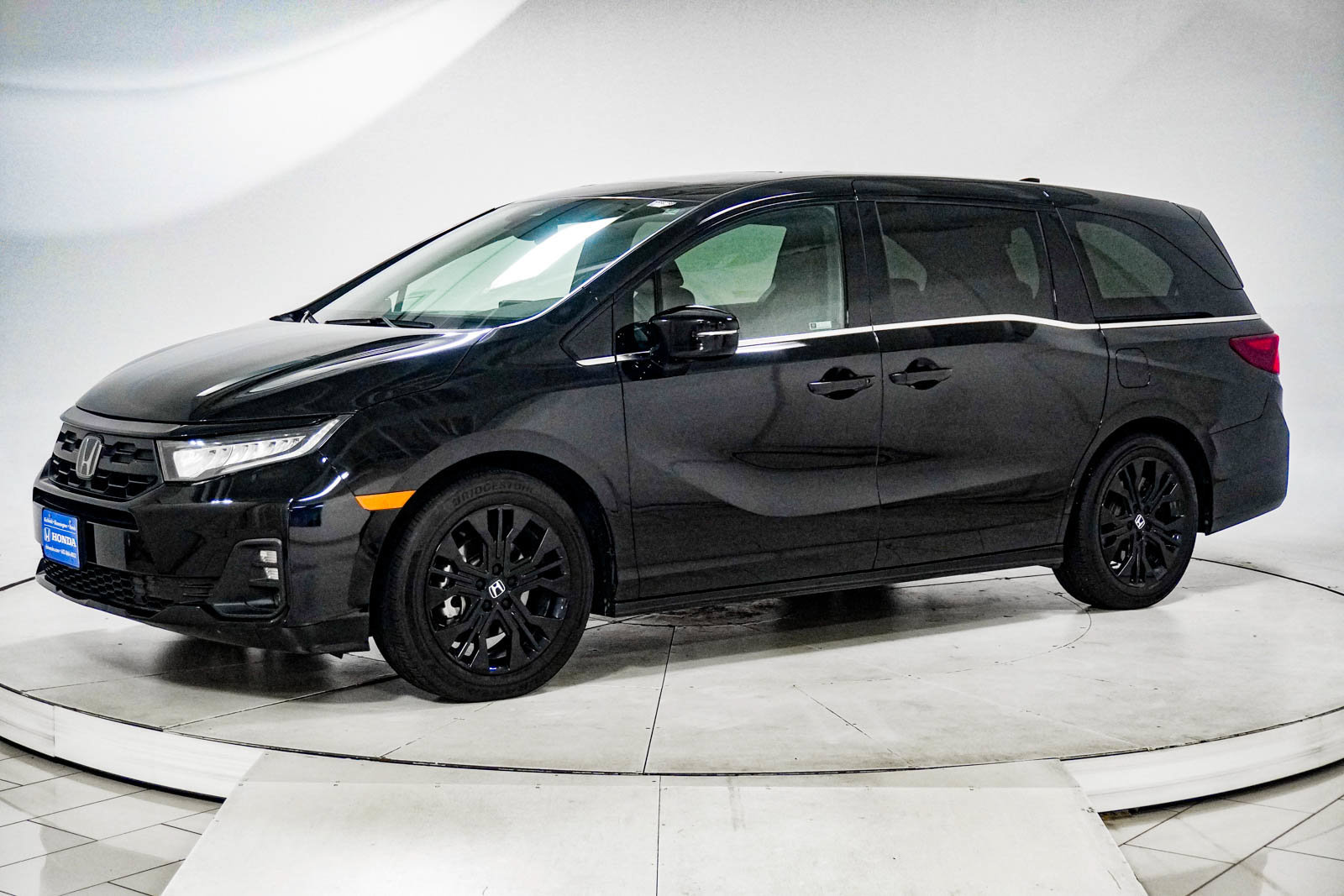 Used 2026 Honda Odyssey Sport-L image 4