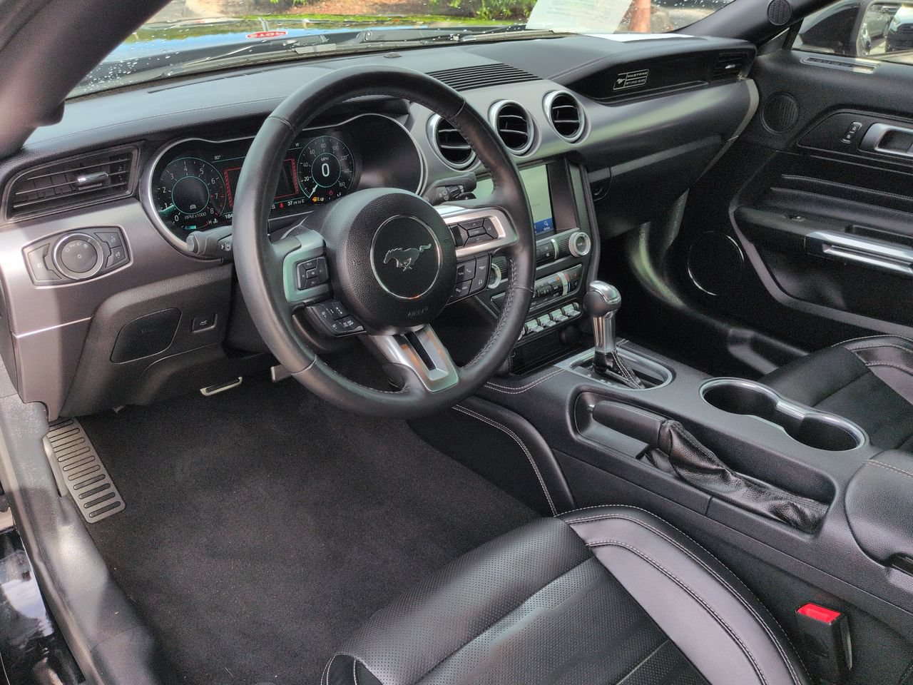 Used 2020 Ford Mustang Premium w/ Equipment Group 201A RWD image 18