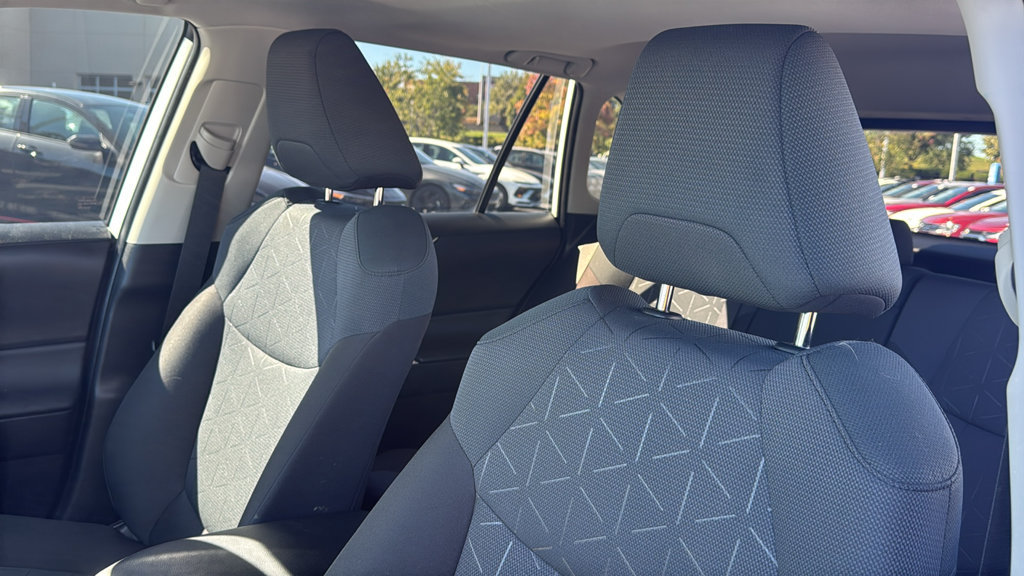 Used 2025 Toyota RAV4 XLE w/ Convenience Package AWD/4WD image 13