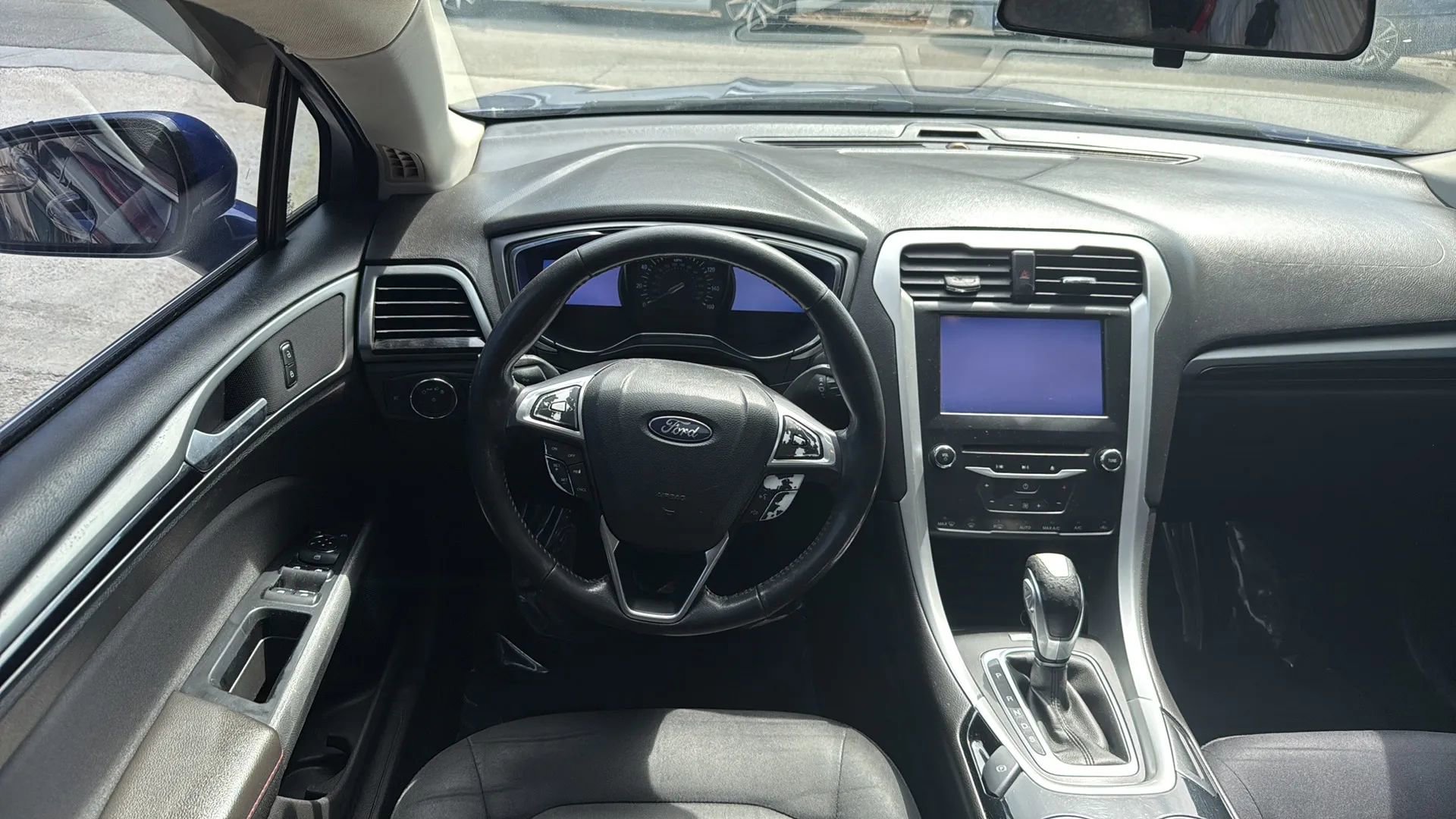 Used 2013 Ford Fusion SE FWD image 25