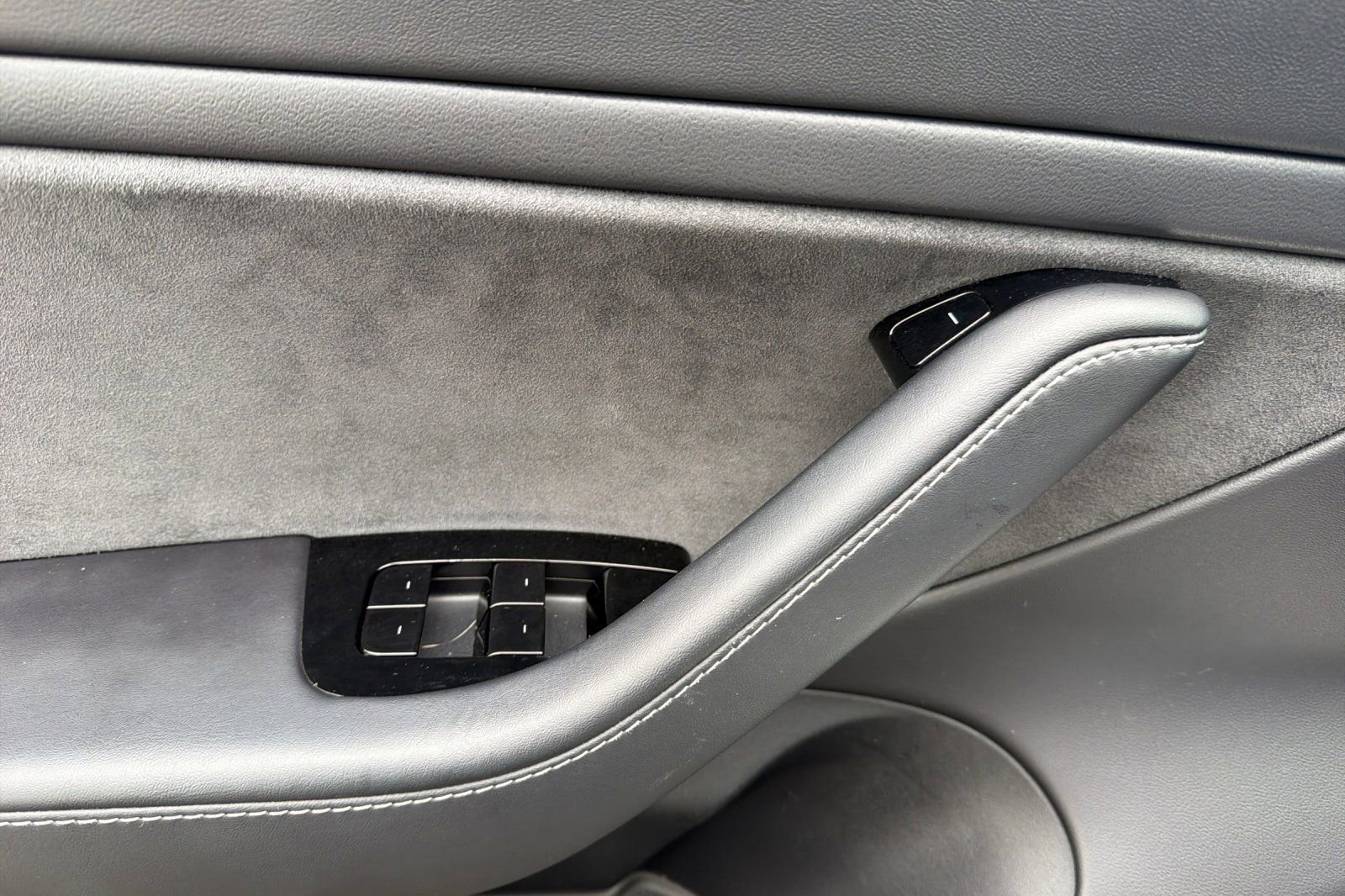 Used 2019 Tesla Model 3 Standard Range Plus image 11