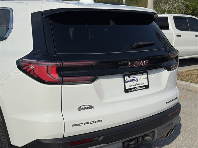 Used 2025 GMC Acadia Elevation image 11