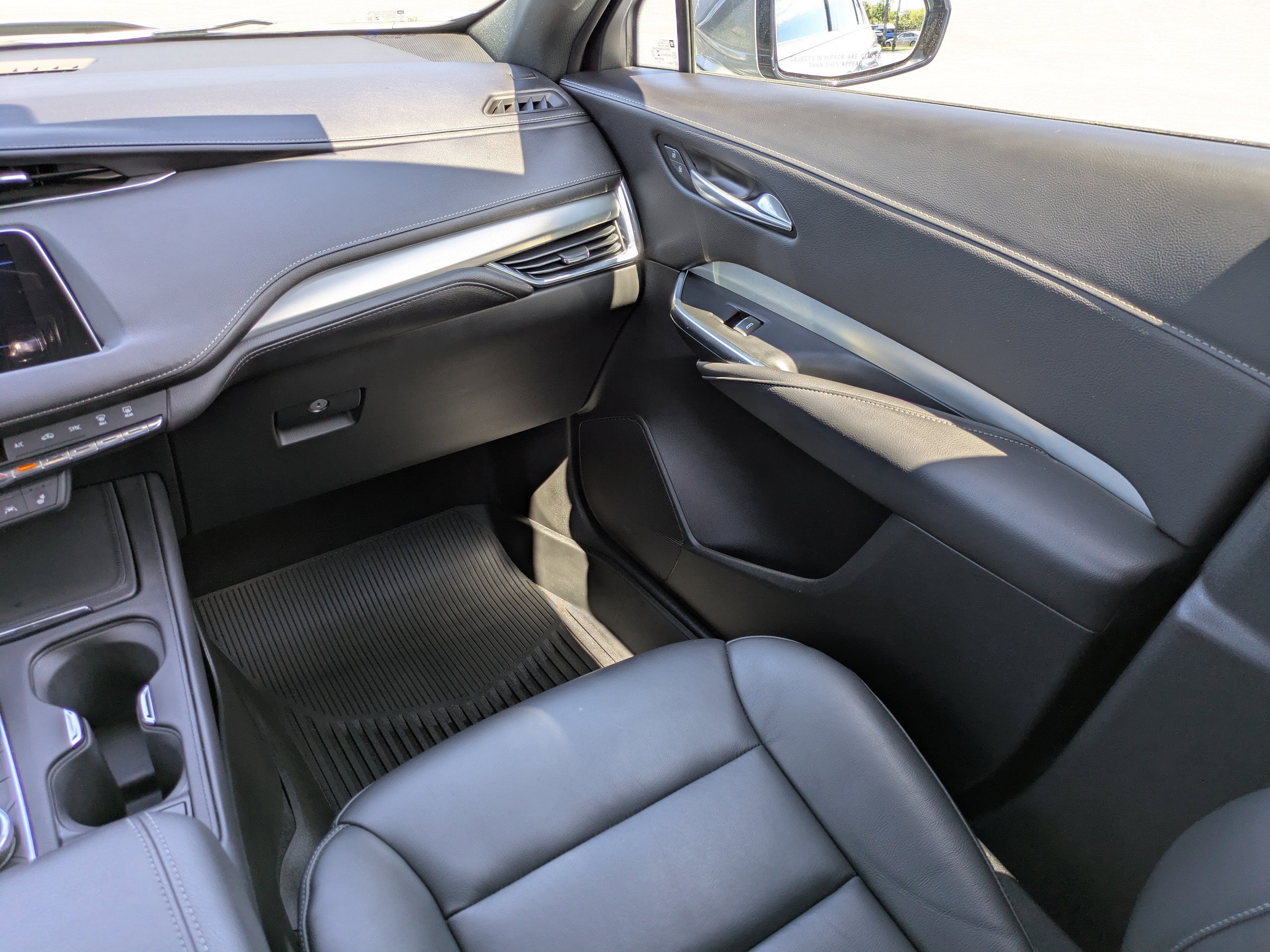 Certified 2023 Cadillac XT4 Premium Luxury w/ Technology Package AWD/4WD image 16