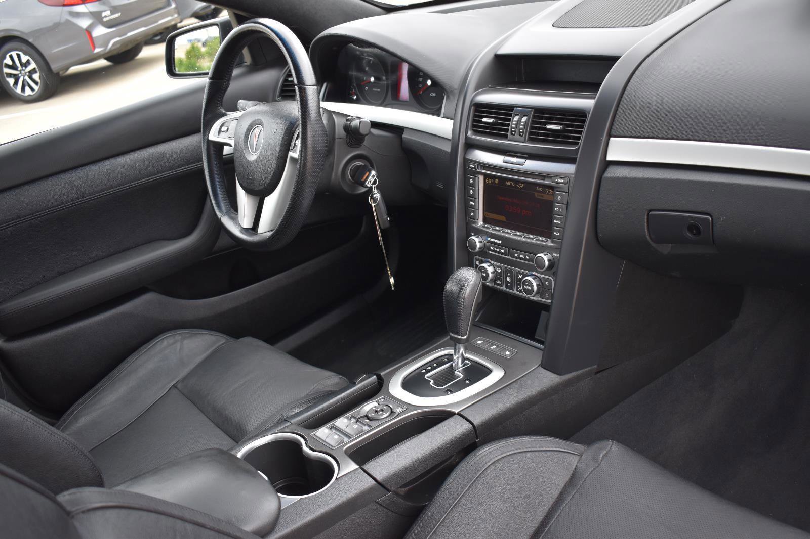 Used 2009 Pontiac G8 GT w/ Premium Package RWD image 11