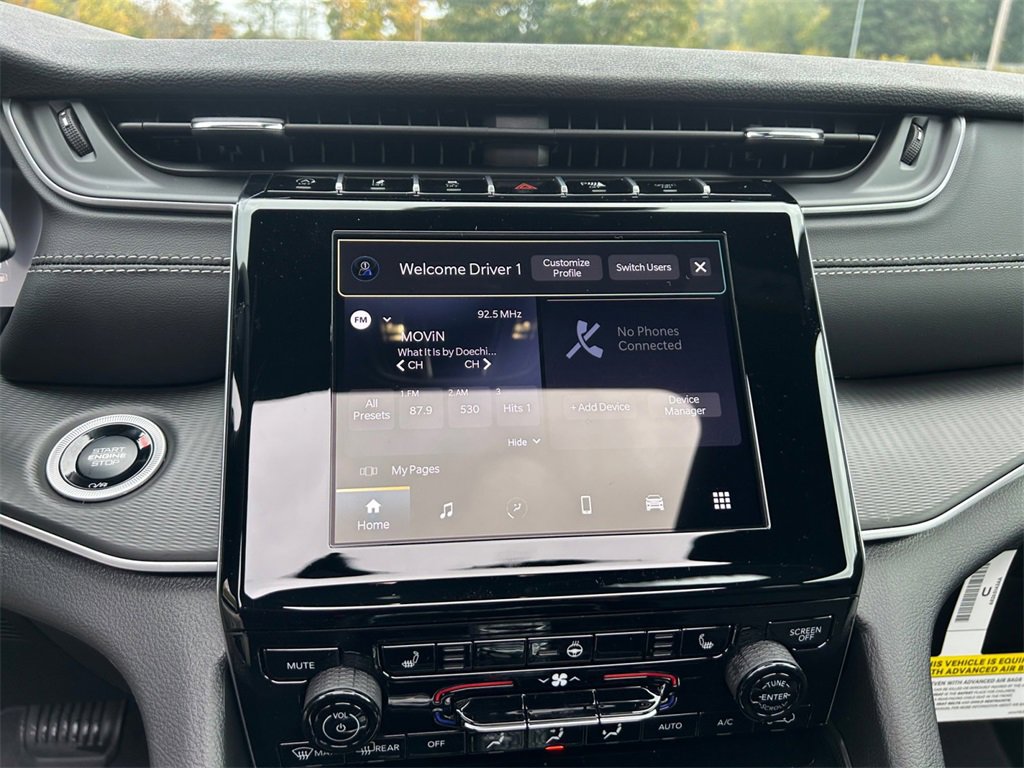 New 2025 Jeep Grand Cherokee 4WD image 21