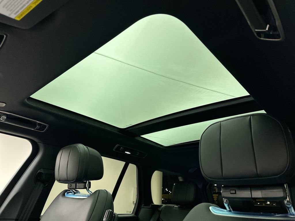 New 2026 Land Rover Range Rover SE AWD/4WD image 19