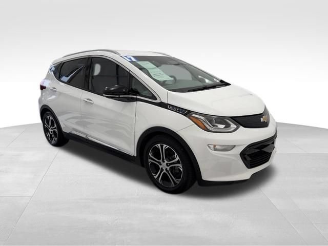 Used 2017 Chevrolet Bolt Premier w/ Driver Confidence II Package FWD image 5