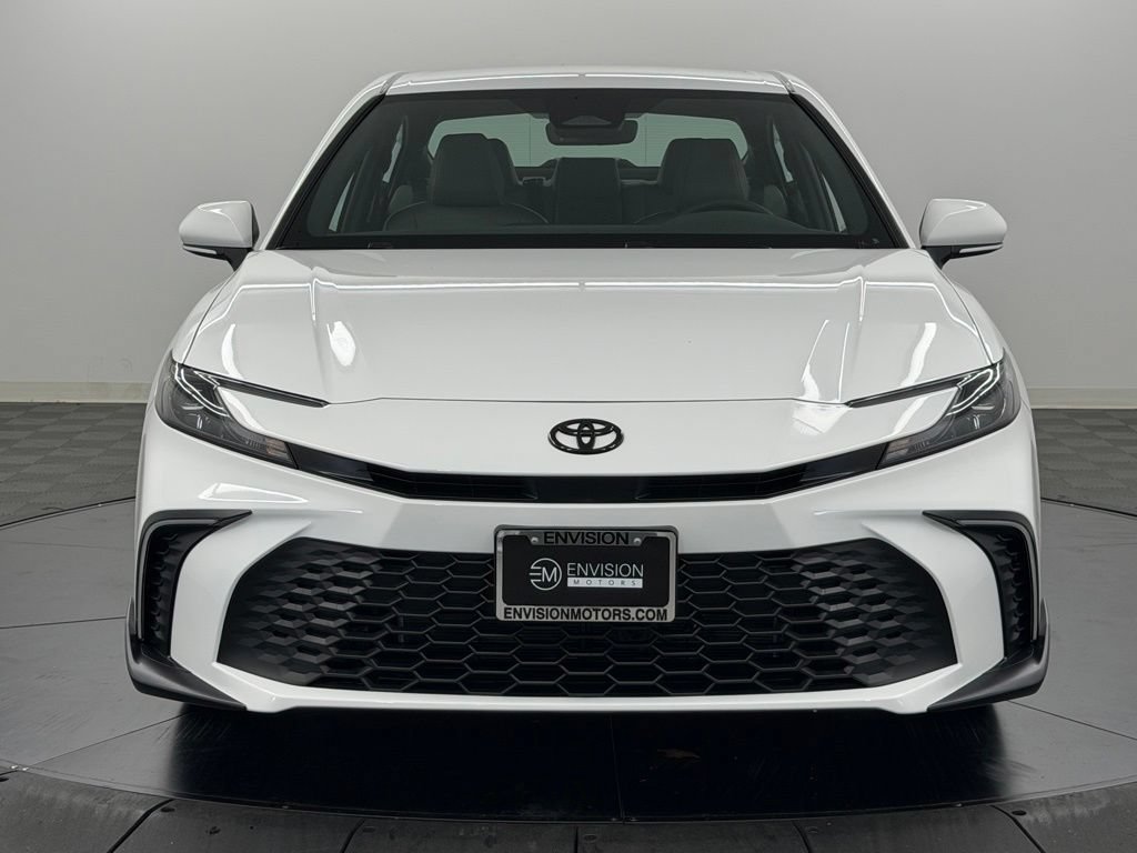 Used 2026 Toyota Camry SE w/ Multimedia Upgrade Package FWD image 5