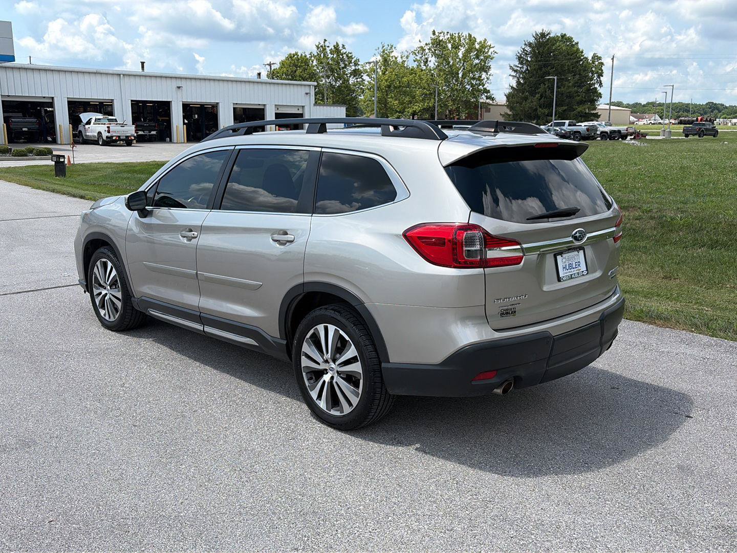 Used 2019 Subaru Ascent Limited AWD/4WD image 3