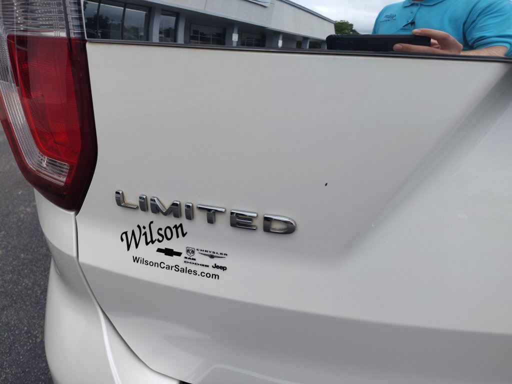 Used 2018 Ford Explorer Limited FWD image 6