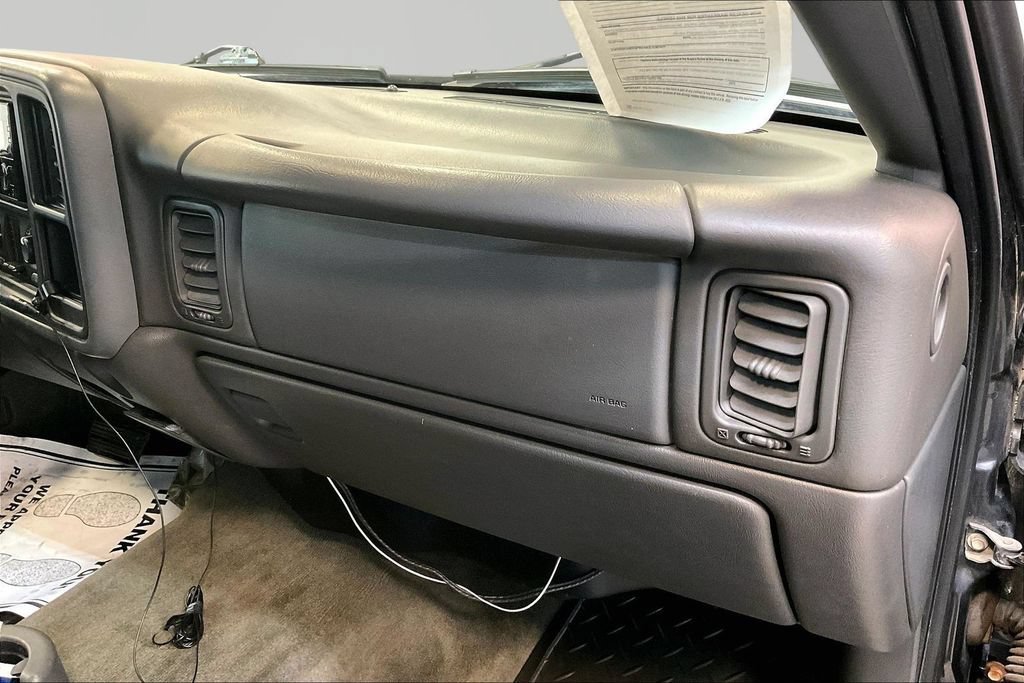 Used 2005 Chevrolet Silverado 1500 LS w/ Light Duty Power Package AWD/4WD image 23