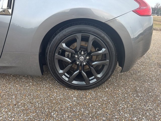 Used 2019 Nissan 370Z Coupe image 9