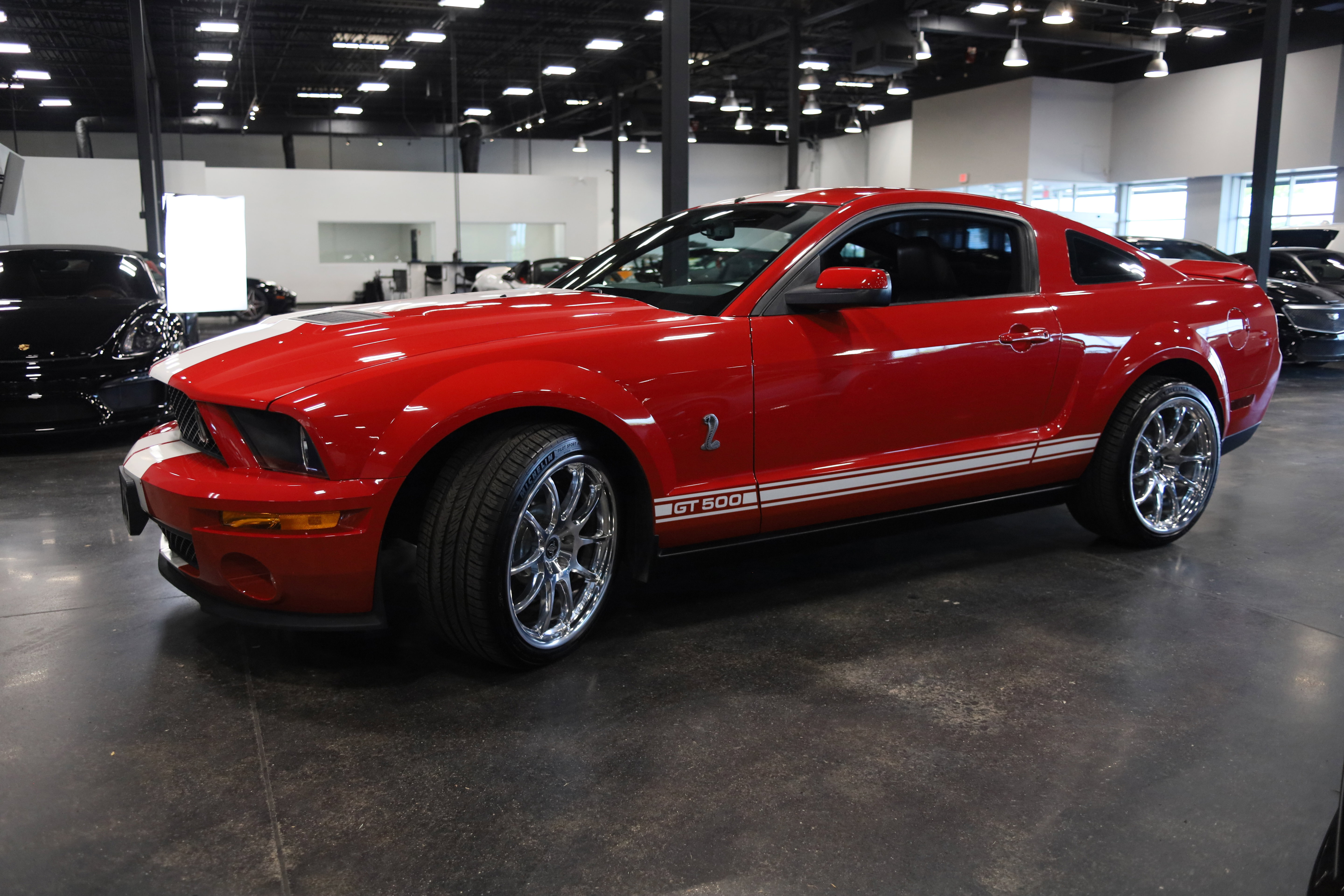 Used 2007 Ford Mustang Shelby GT500 RWD image 9