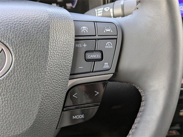 Used 2025 Toyota Camry XLE image 27