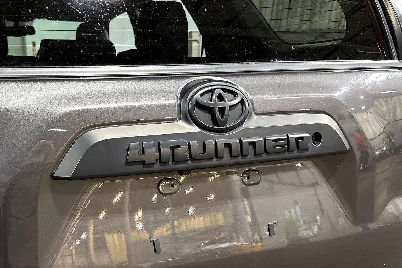 Certified 2019 Toyota 4Runner TRD Off-Road Premium w/ Wilderness Package AWD/4WD image 31