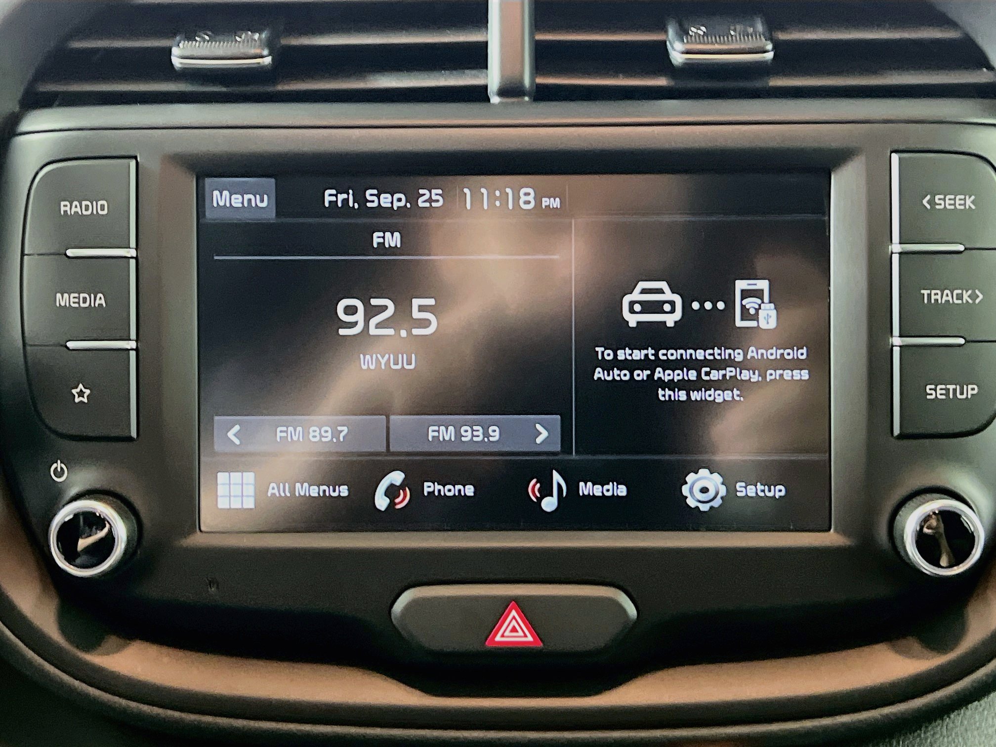 Used 2025 Kia Soul LX w/ LX Technology Package FWD image 27