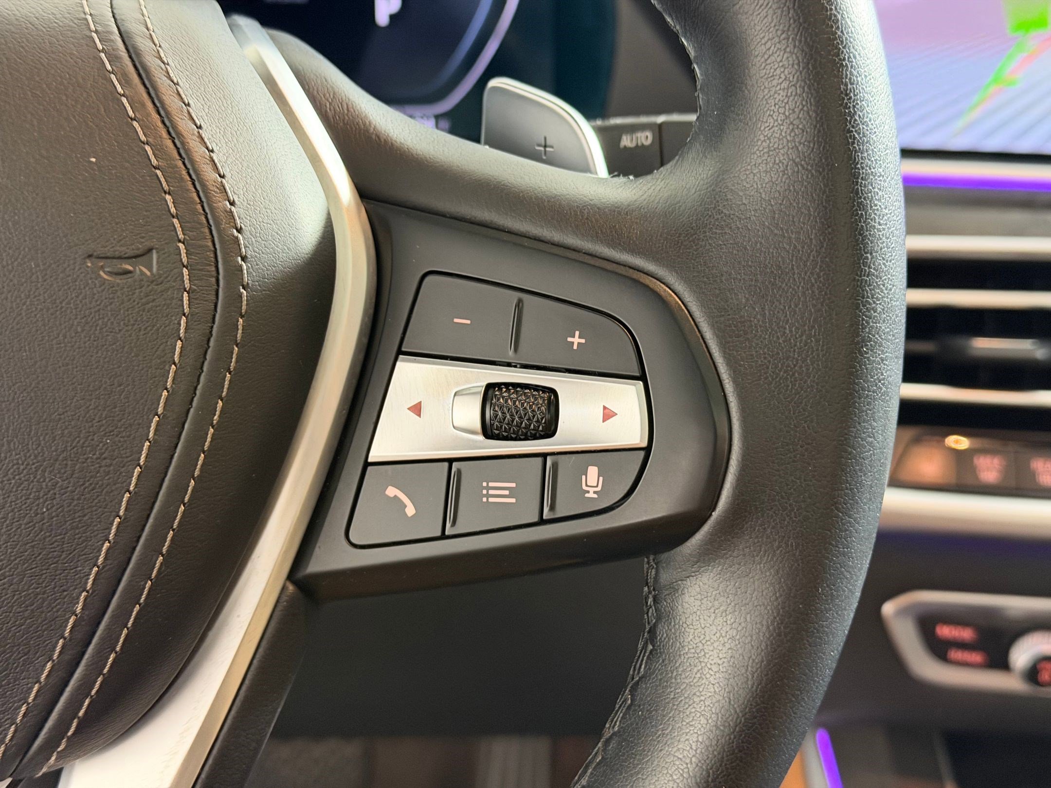 Certified 2022 BMW X5 xDrive45e w/ Climate Comfort Package image 31